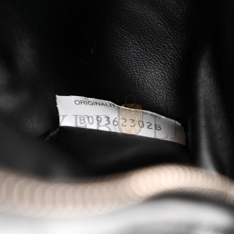 BOTTEGA VENETA NAPPA INTRECCIATO MINI JODIE BLACK (21*14*3cm) BOTTEGA VENETA NAPPA INTRECCIATO MINI JODIE BLACK (21*14*3cm)