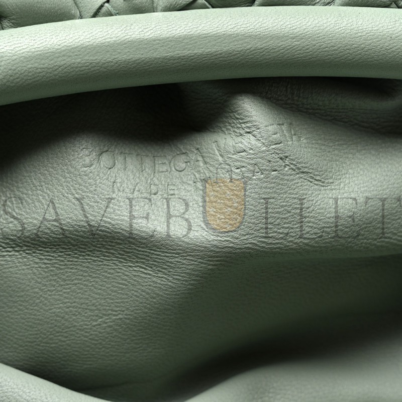 BOTTEGA VENETA NAPPA INTRECCIATO TEEN POUCH SAGE (30*18*8cm) BOTTEGA VENETA NAPPA INTRECCIATO TEEN POUCH SAGE (30*18*8cm)