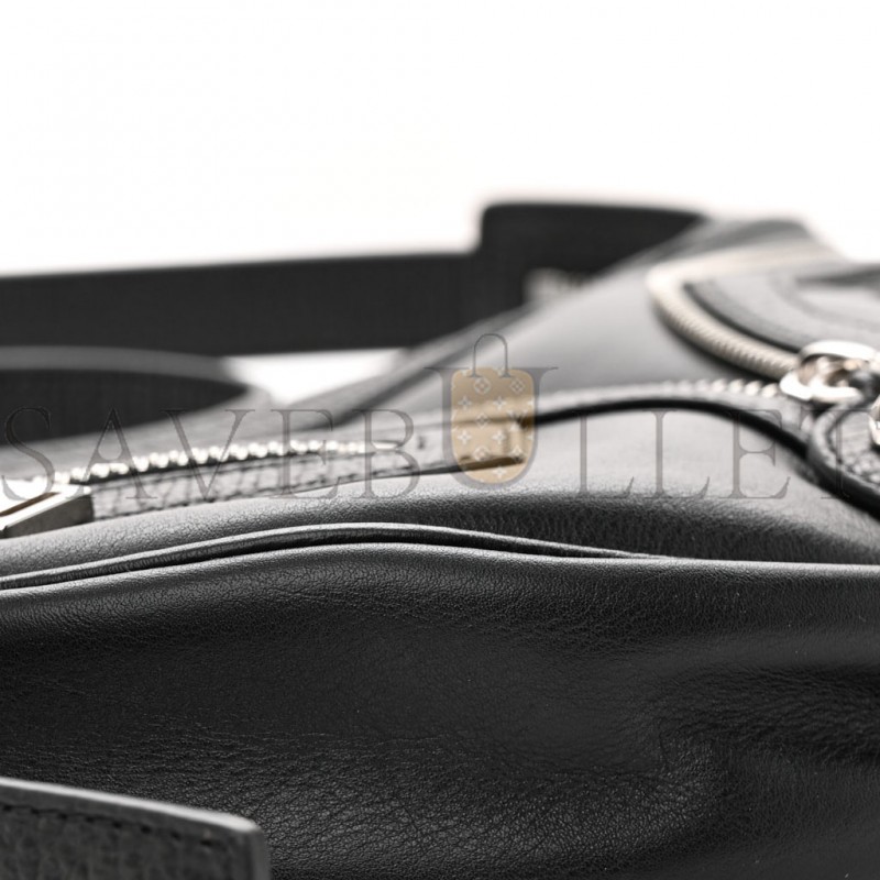 VERSACE CALFSKIN SMALL REPEAT ZIP HOBO BLACK (30*22*5cm) VERSACE CALFSKIN SMALL REPEAT ZIP HOBO BLACK (30*22*5cm)
