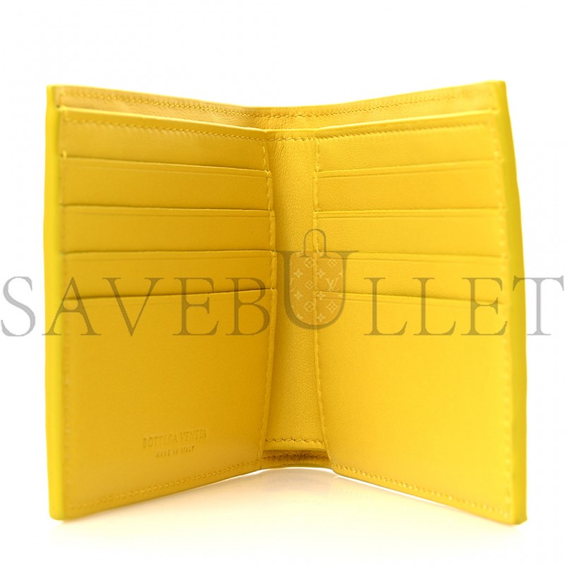 BOTTEGA VENETA NAPPA MAXI INTRECCIATO BI FOLD WALLET BUTTERCUP (11*10*2cm) BOTTEGA VENETA NAPPA MAXI INTRECCIATO BI FOLD WALLET BUTTERCUP (11*10*2cm)