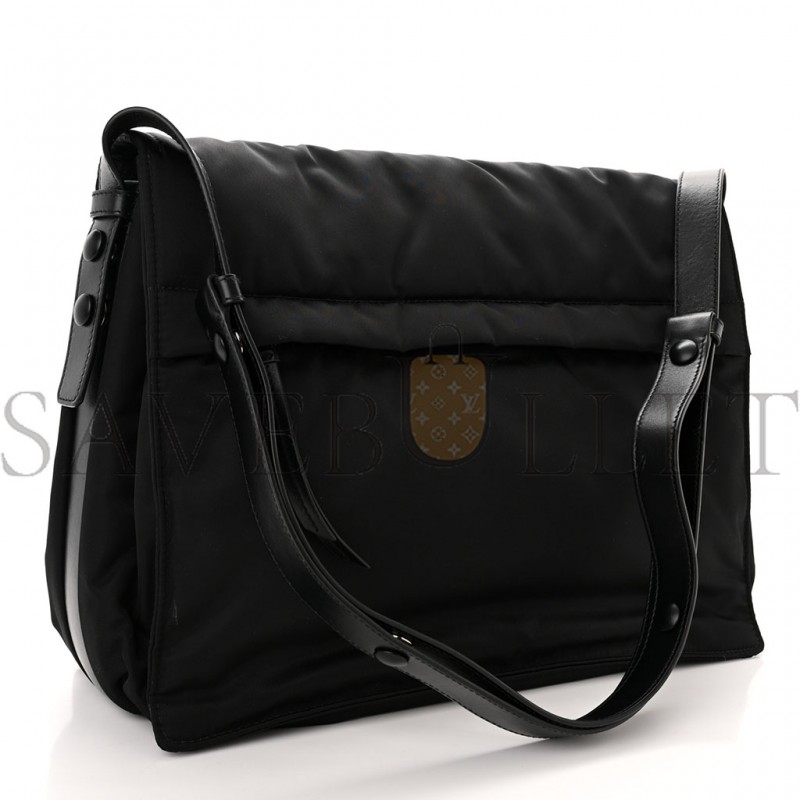 PRADA RE-NYLON SMALL PADDED SHOULDER BAG BLACK (36*29*15cm) PRADA RE-NYLON SMALL PADDED SHOULDER BAG BLACK (36*29*15cm)