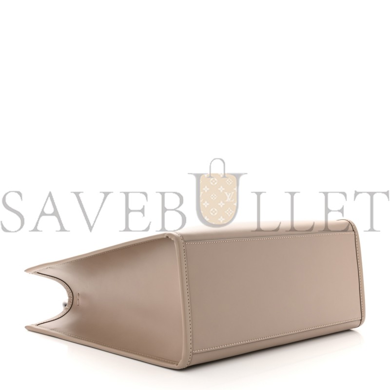 FENDI VITELLO KING PLEXIGLASS LOGO EMBOSSED MEDIUM FENDI SUNSHINE SHOPPER TOTE TORTORA (36*30*15cm) FENDI VITELLO KING PLEXIGLASS LOGO EMBOSSED MEDIUM FENDI SUNSHINE SHOPPER TOTE TORTORA (36*30*15cm)