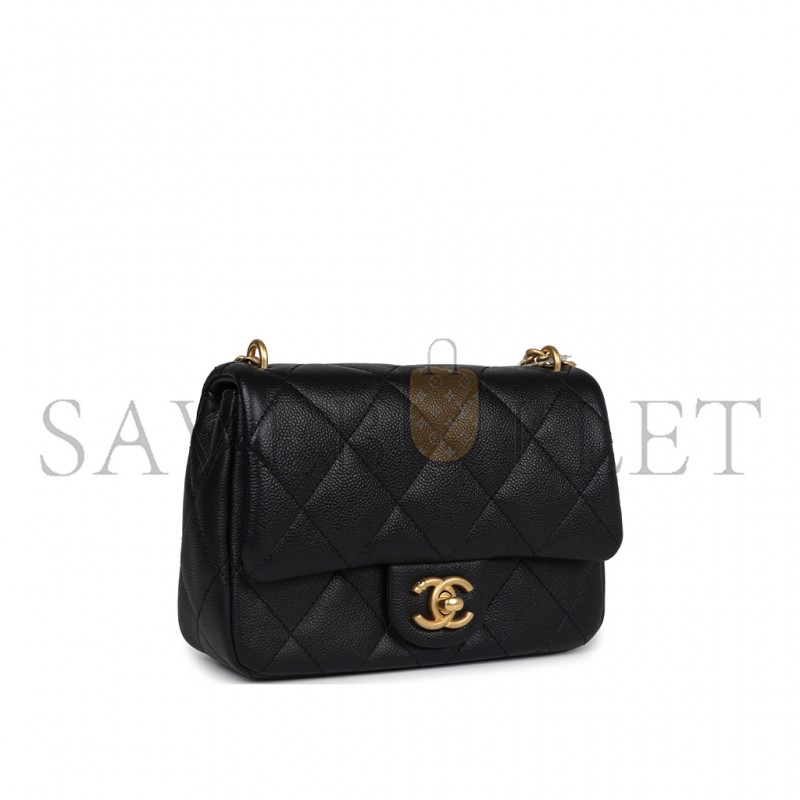 CHANEL CAVIAR QUILTED MINI SWEETHEART FLAP BLACK (20*14*8cm) 