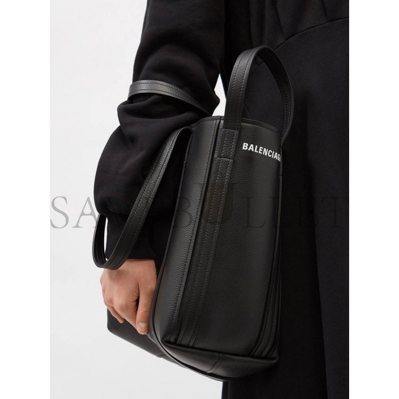 BALENCIAGA BLACK EVERYDAY LOGO-PRINT LEATHER TOTE BAG MATCHESFASHION US (22.5*14.5*10cm)