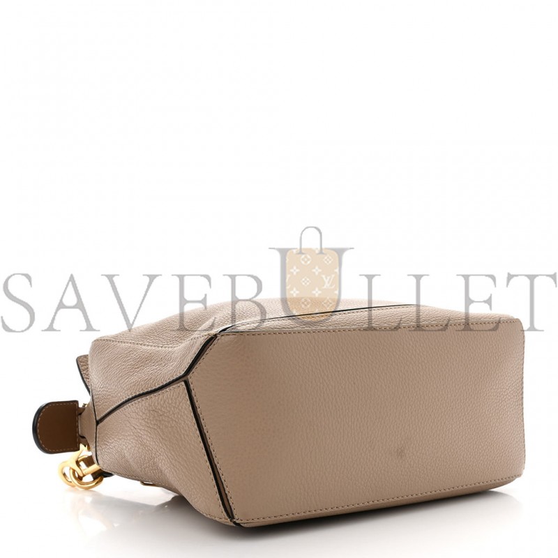 LOEWE GRAINED CALFSKIN SMALL PUZZLE BAG SAND MINK (24*16.5*10.5cm) LOEWE GRAINED CALFSKIN SMALL PUZZLE BAG SAND MINK (24*16.5*10.5cm)