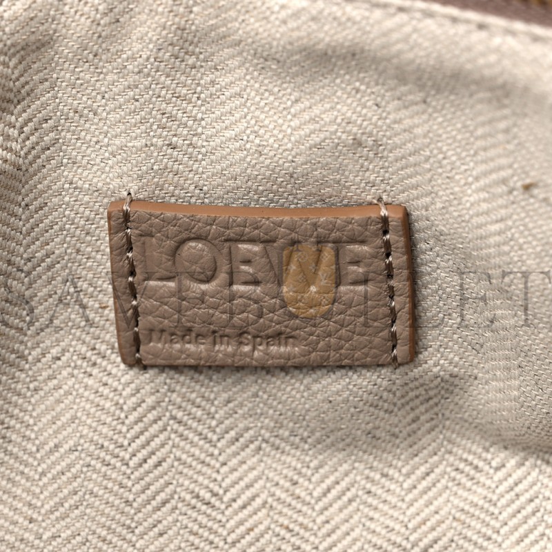LOEWE GRAINED CALFSKIN SMALL PUZZLE EDGE BAG SAND (24*16.5*10.5cm) LOEWE GRAINED CALFSKIN SMALL PUZZLE EDGE BAG SAND (24*16.5*10.5cm)