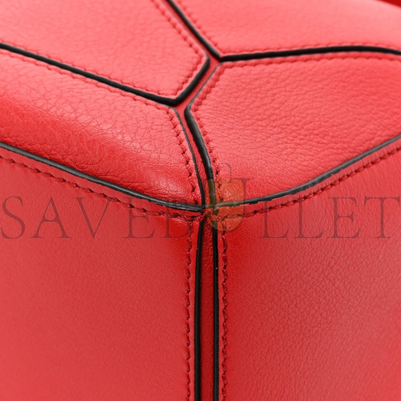 LOEWE CALFSKIN SMALL PUZZLE BAG SCARLET (24*16.5*10.5cm) LOEWE CALFSKIN SMALL PUZZLE BAG SCARLET (24*16.5*10.5cm)