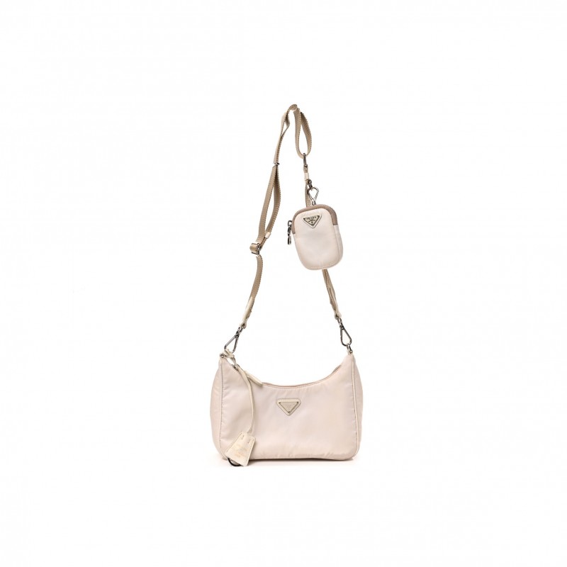 PRADA NYLON RE-EDITION 2005 SHOULDER BAG WHITE (22*13*8cm) PRADA NYLON RE-EDITION 2005 SHOULDER BAG WHITE (22*13*8cm)
