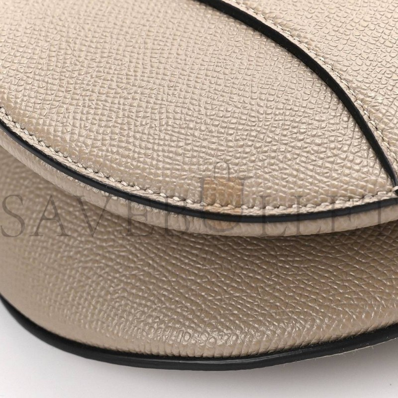 DIOR GRAINED CALFSKIN SADDLE BAG WITH STRAP WARM TAUPE (25*20*7cm) DIOR GRAINED CALFSKIN SADDLE BAG WITH STRAP WARM TAUPE (25*20*7cm)